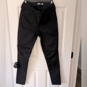 Black Skinny Jeans